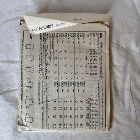 Vtg Pullover Top with Choice of Neckline Easy McCalls 9507 Size Small Pattern - Picture 2 of 3